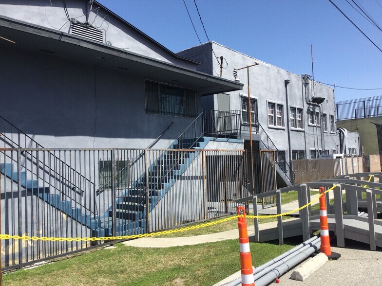 More Photos Of 344 W Florence Ave, Los Angeles Religious Facility For Lease
