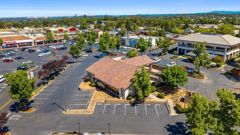 More Photos Of 3970 Missouri Flat Rd, Placerville Bank For Lease