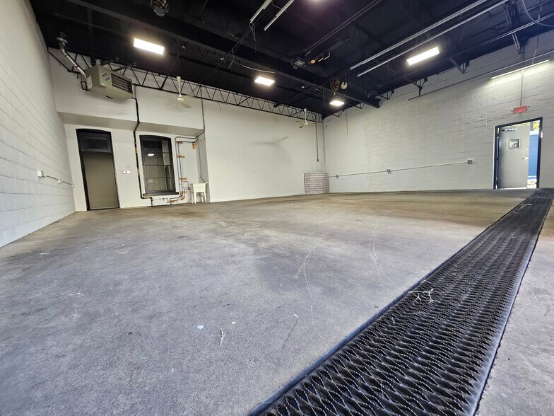 More Photos Of 312 Brodhead Ave, Bethlehem Storefront Retail Residential For Lease