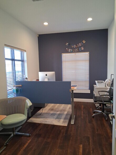 More Photos Of 4165-4169 Clark Rd, Sarasota Office For Sale