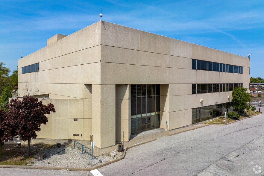 Primary Photo Of 698 Lawrence Ave W, Toronto Office For Lease