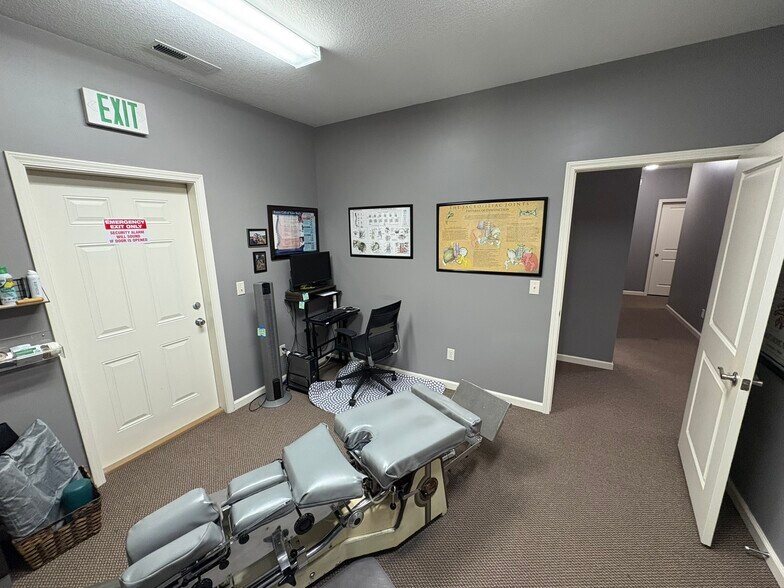 More Photos Of 10534-10536 Coldwater Rd, Fort Wayne Office For Lease
