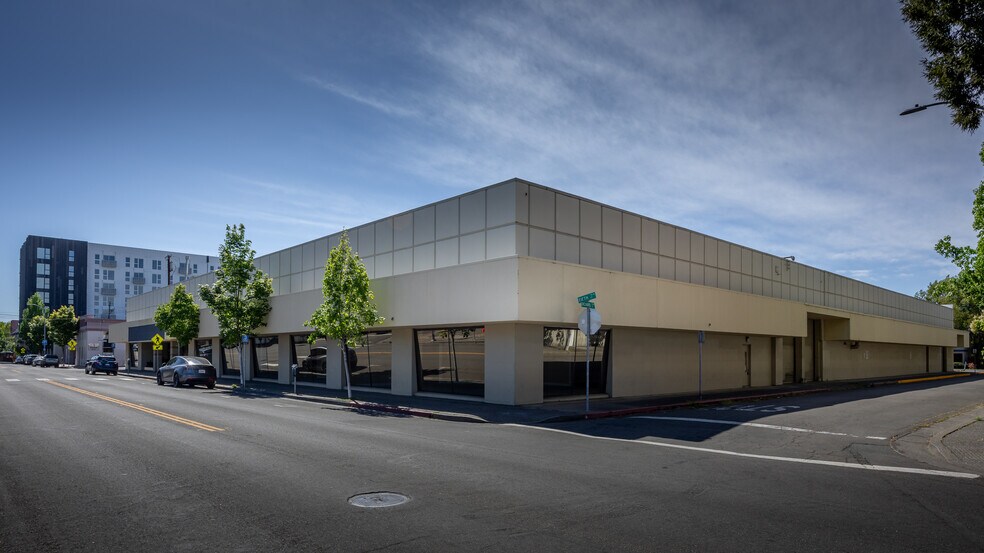 Primary Photo Of 707 5th St, Santa Rosa Freestanding For Lease