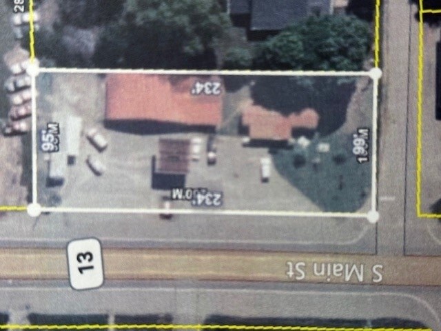 More Photos Of 269 S Main St, Lobelville Light Distribution For Sale