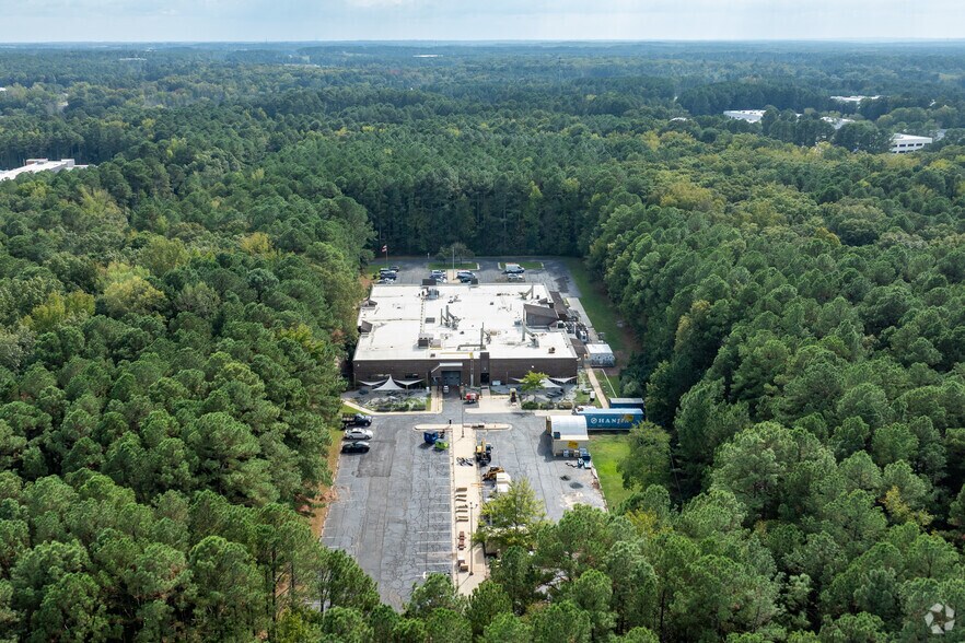 More Photos Of 2 Triangle Dr, Research Triangle Park Flex For Lease
