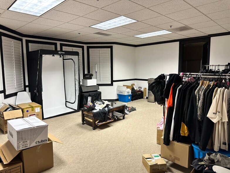 More Photos Of 1275 N Manassero St, Anaheim Manufacturing For Lease