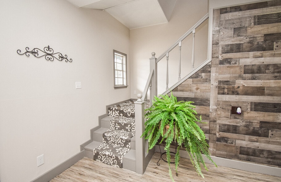 More Photos Of 104 Kelly Dr, Victoria Office For Lease