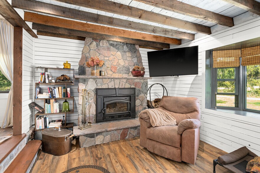 More Photos Of 60445 E Summit Rd W, Ashland Lodge Meeting Hall For Sale