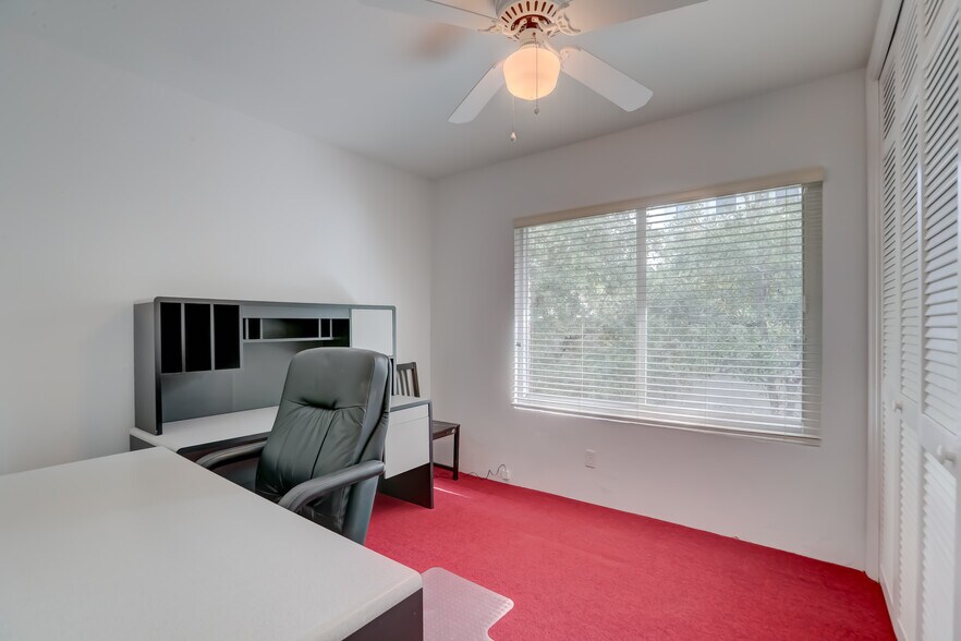 More Photos Of 8 SE 8th St, Fort Lauderdale Office For Lease