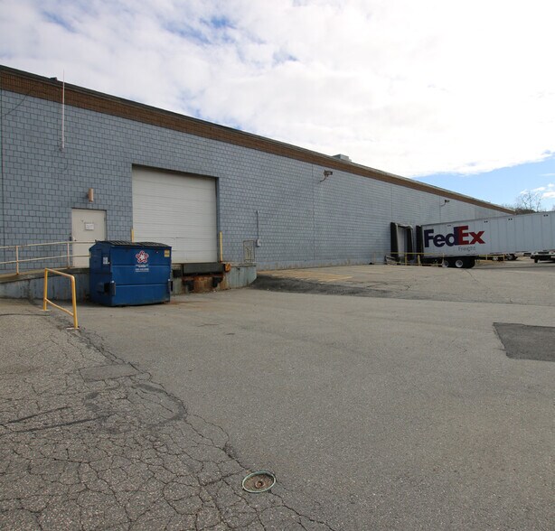 More Photos Of 44-48 6th Rd, Woburn Manufacturing For Lease