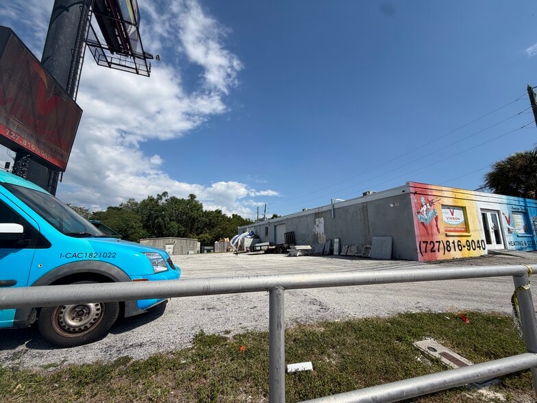 More Photos Of 31515 U.S. Highway 19 N, Palm Harbor General Retail For Sale