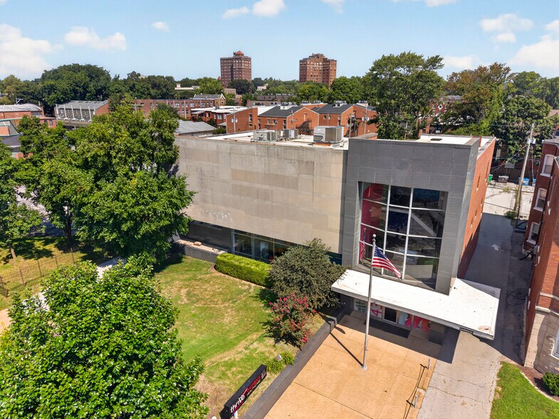 Primary Photo Of 4331 Lindell Blvd, Saint Louis Loft Creative Space For Sale