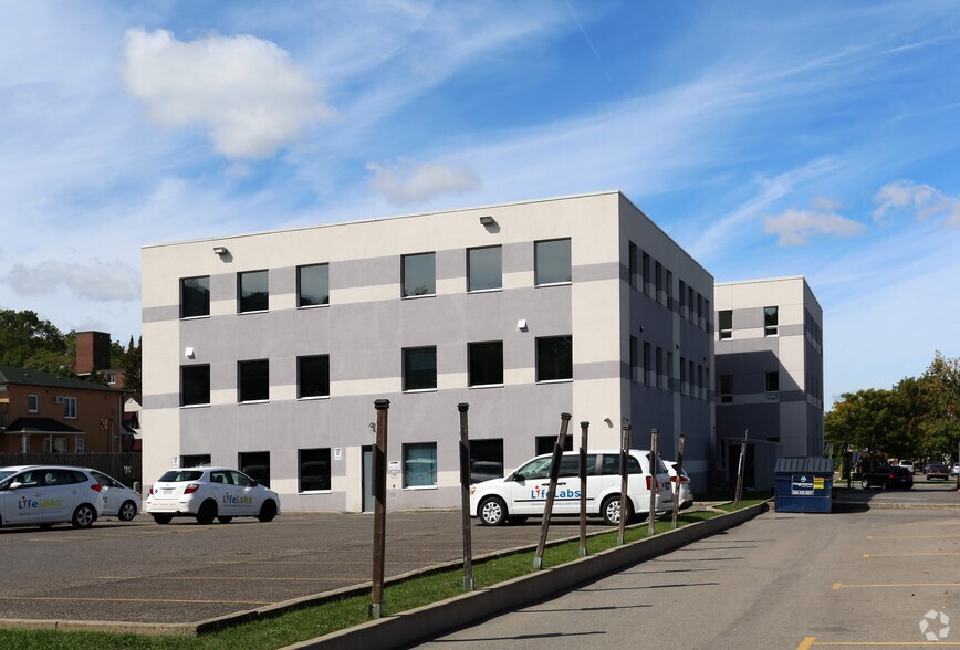 More Photos Of 15 Mountain Ave S, Hamilton Office For Lease