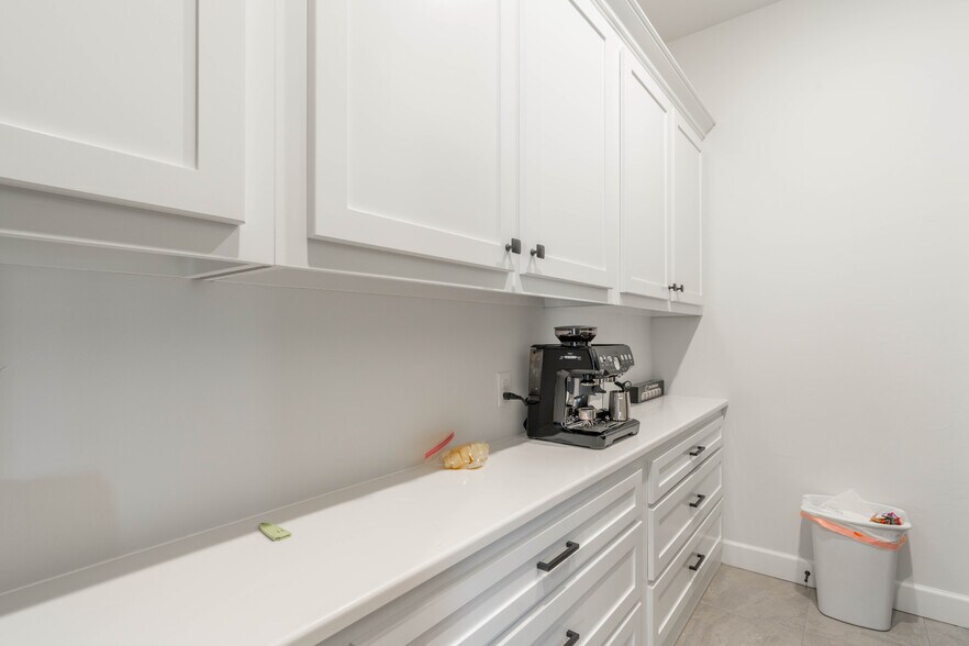 More Photos Of 3165 N Sooner Rd, Edmond Office For Sale