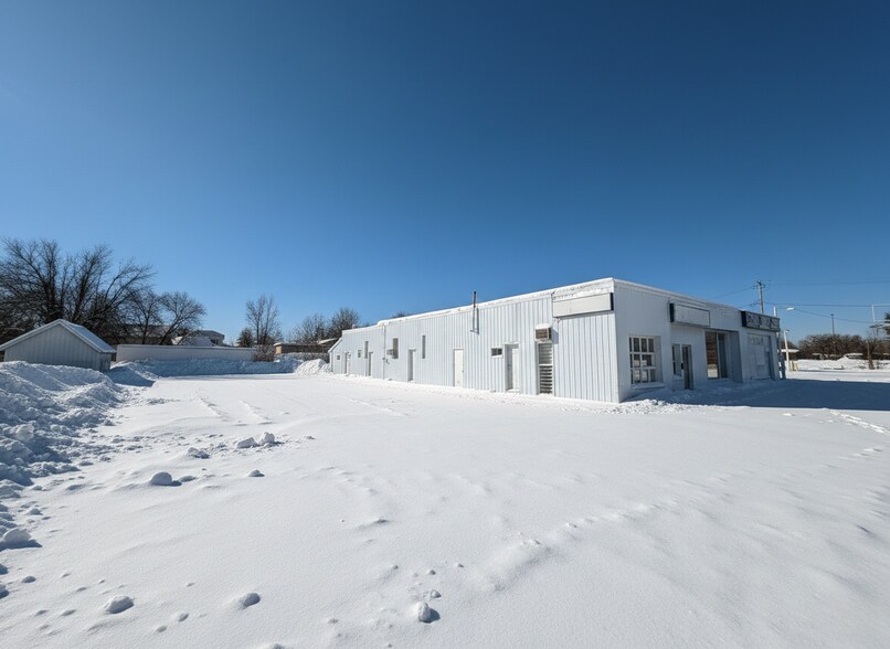 More Photos Of 140 John St, Hawkesbury Auto Repair For Lease