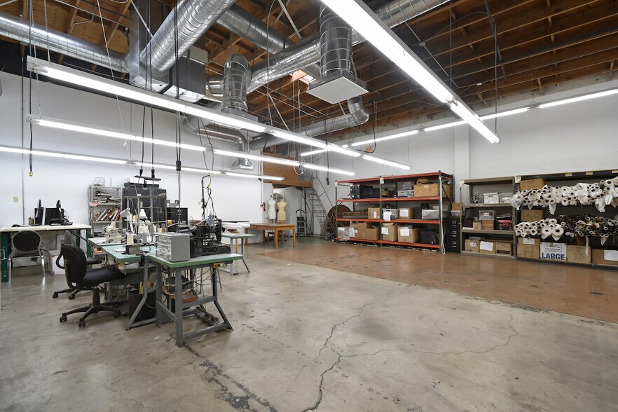 More Photos Of 1738-1740 Cordova St, Los Angeles Showroom For Lease