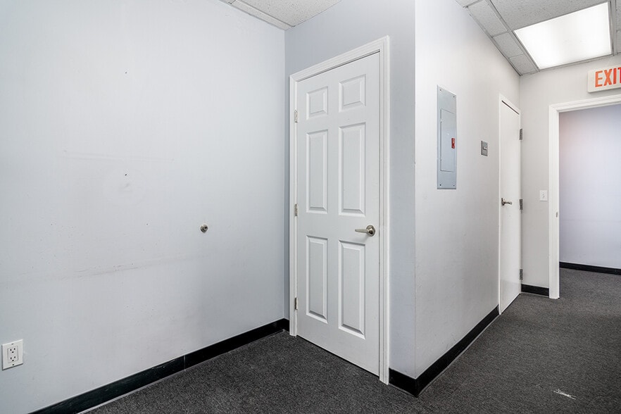 More Photos Of 120 N Main St, Attleboro Medical For Sale