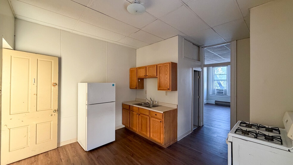 More Photos Of 24 E University Ave, Cincinnati Apartments For Sale