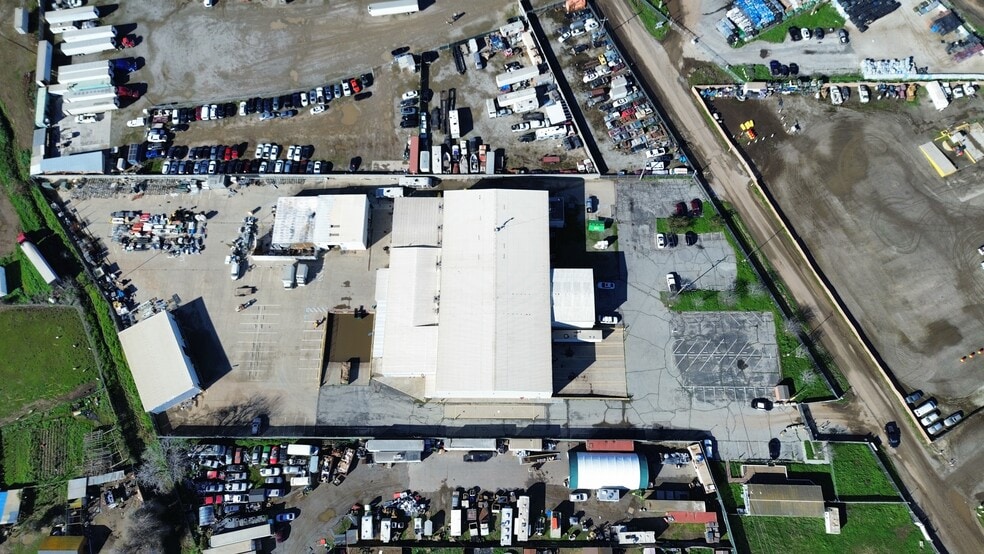 More Photos Of 20800 Spence Rd, Salinas Refrigeration Cold Storage For Sale