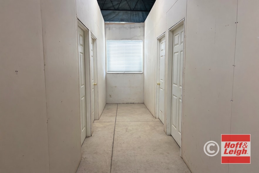 More Photos Of 11806 Timber Point Trl, Mantua Warehouse For Sale