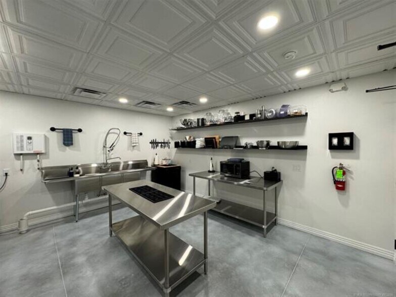 More Photos Of 3504 N George Nigh Expy, Mcalester Specialty For Sale
