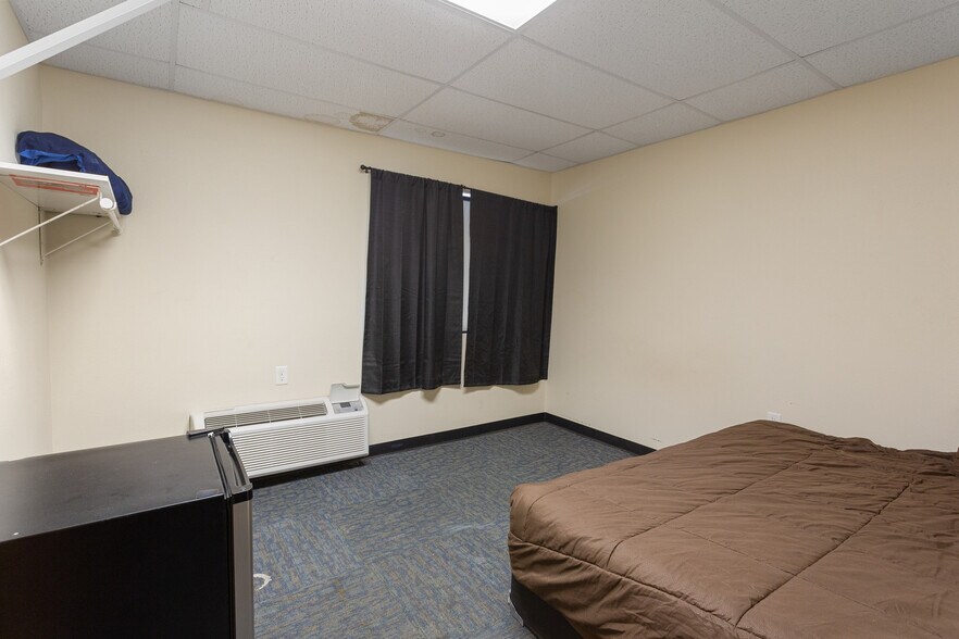 More Photos Of 2066 125th Ave NW, Watford City Industrial For Sale