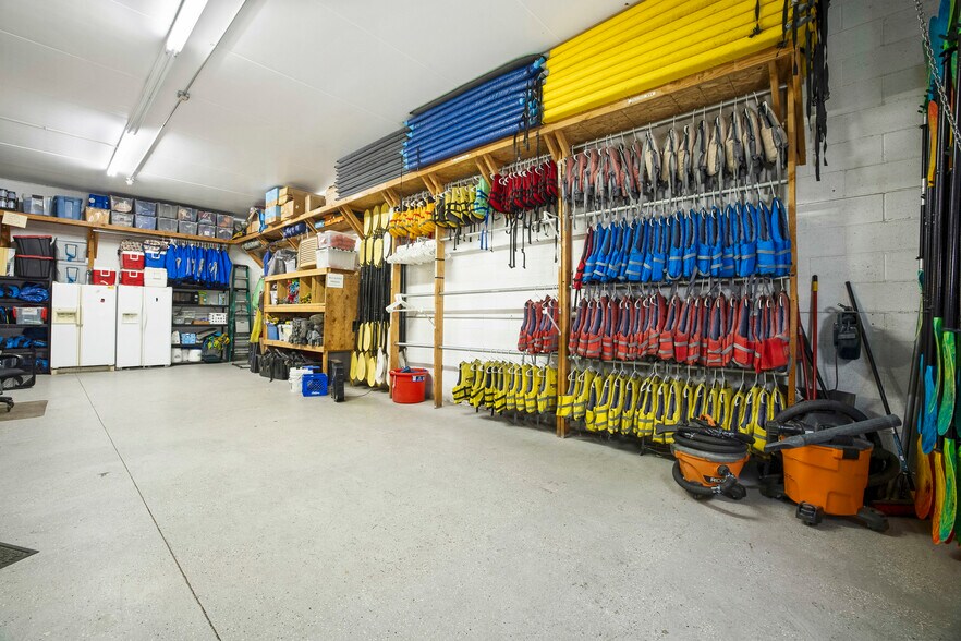 More Photos Of 1633-1651 Boulder City Pky, Boulder City General Retail For Sale
