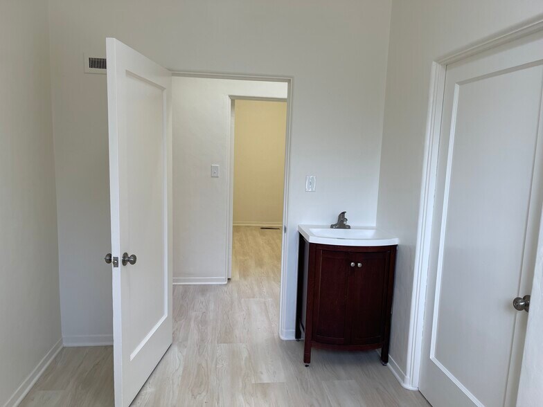 More Photos Of 652-670 E Santa Clara St, San Jose Medical For Sale
