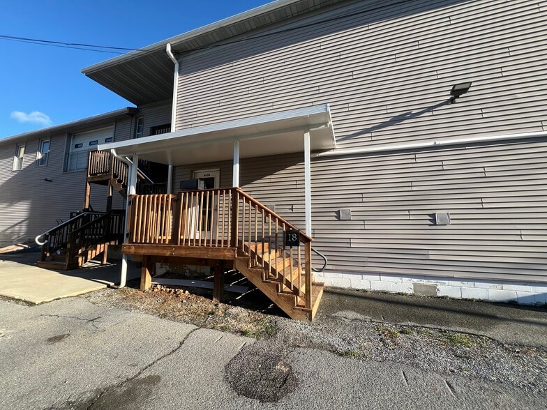 Primary Photo Of 18 S 11th St, Akron Warehouse For Lease