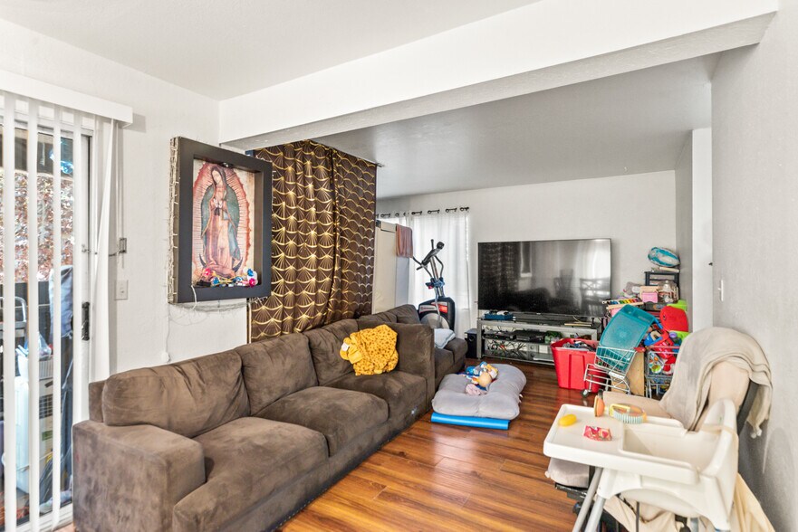 More Photos Of 5390 Carryback Ave, San Jose Apartments For Sale