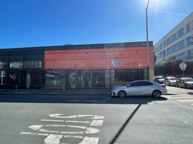 More Photos Of 3227 22nd St, San Francisco Storefront For Lease