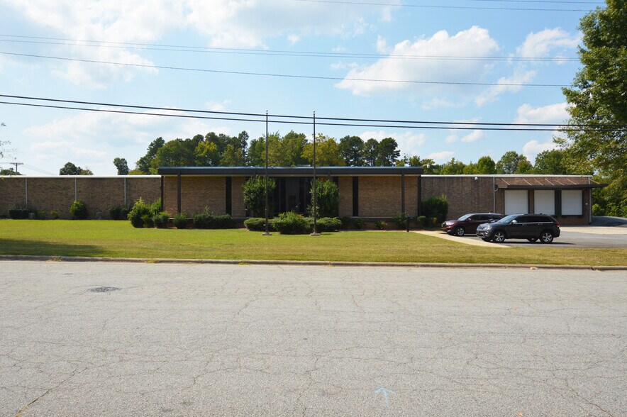 Primary Photo Of 2040 Brevard Rd, High Point Warehouse For Lease