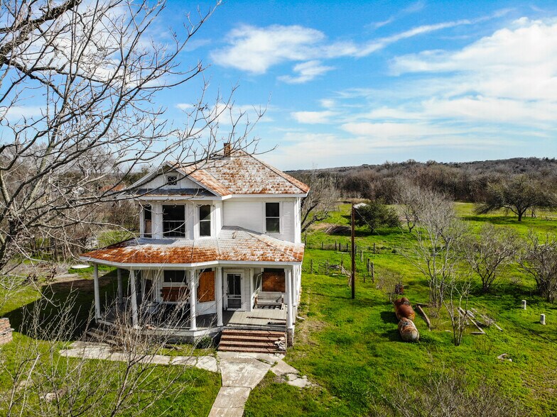 More Photos Of Hwy 21, Uhland Land For Sale