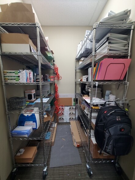 More Photos Of 3619 Richmond Hwy, Stafford Light Distribution For Sale
