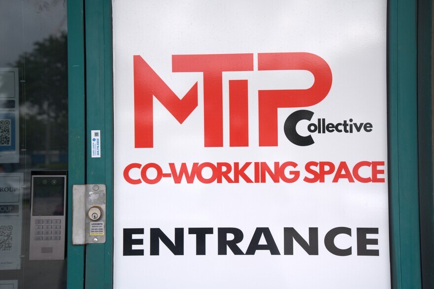 More Photos Of 16101-16173 Biscayne Blvd, North Miami Beach Coworking Space