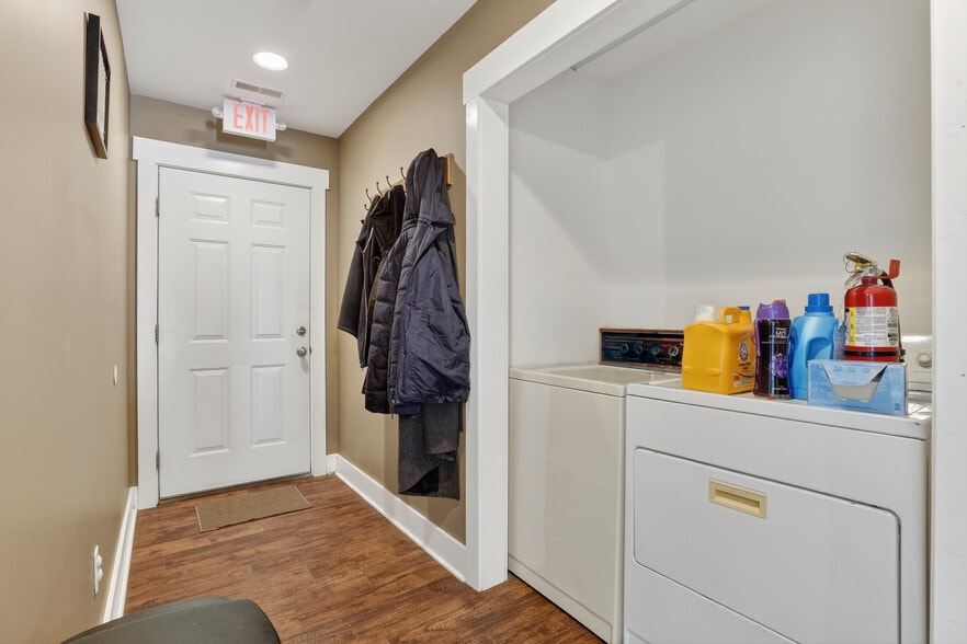 More Photos Of 615 S 2nd St, Central City Specialty For Sale