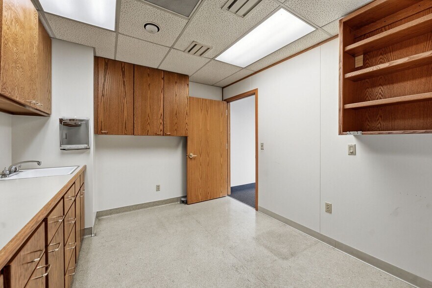 More Photos Of 201 E 5900 S, Murray Medical For Lease