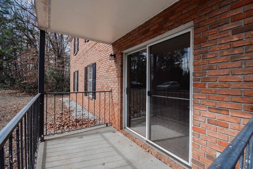 More Photos Of 1500 Glenn ave, Auburn Apartments For Sale