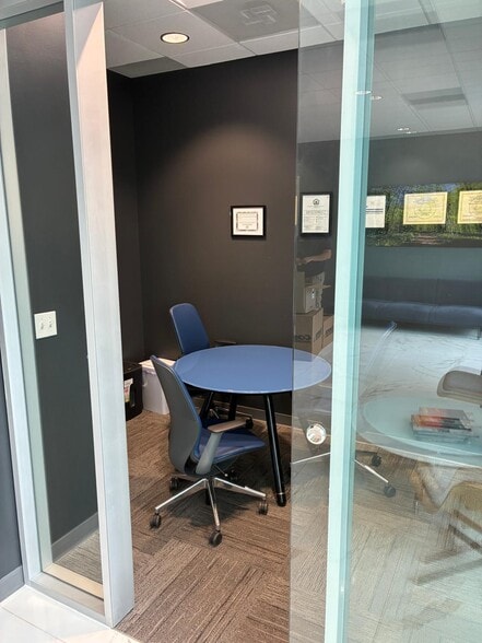 More Photos Of 11215 Conroy Ln, Manchaca Service For Lease