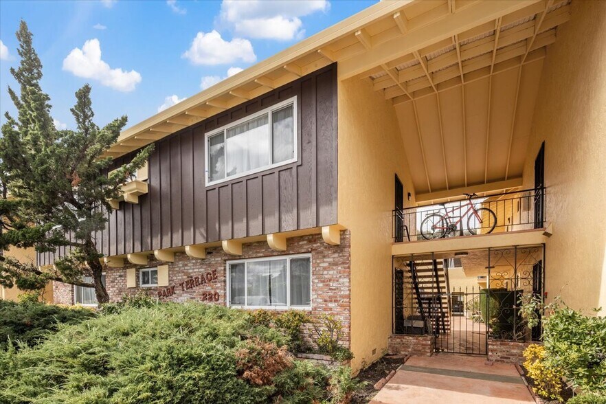 More Photos Of 3860 Park Blvd, Palo Alto Apartments For Sale