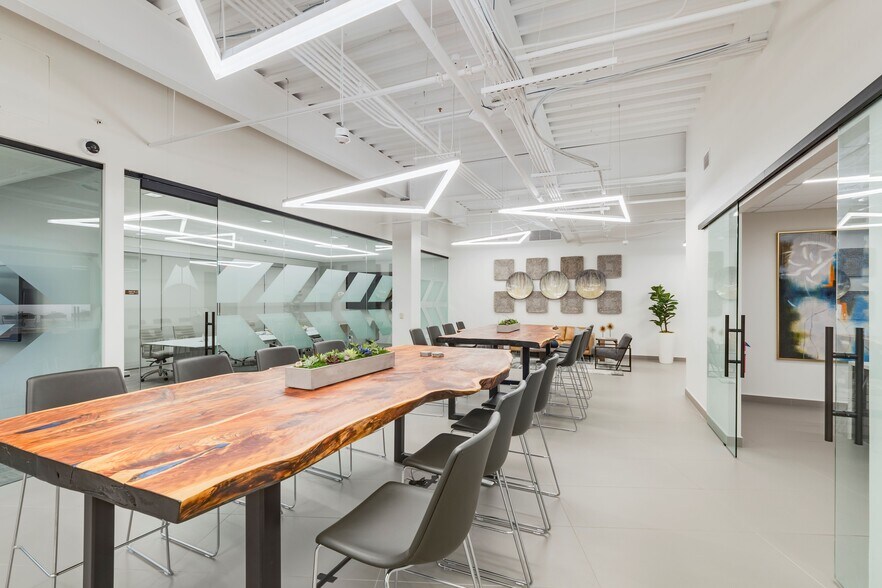 More Photos Of 2740 Dallas Pky, Plano Office For Lease