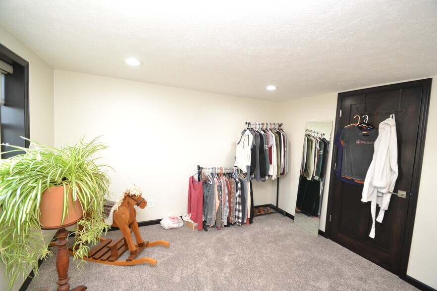 More Photos Of 3247 E State Road 28, Tipton Warehouse For Sale