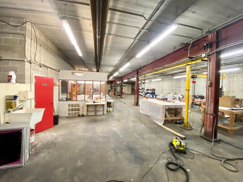 More Photos Of 21 N 12th St, Belleville Industrial For Sale