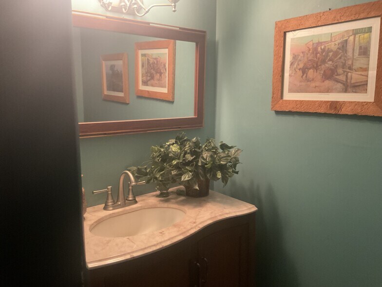 More Photos Of 145 Main st, Waitsburg Office For Lease