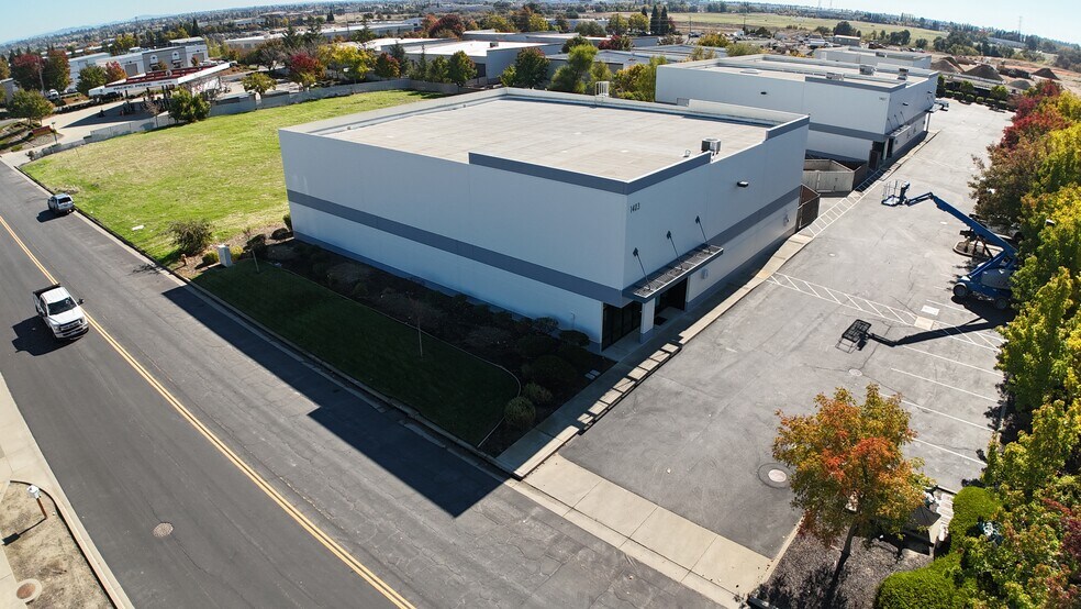 More Photos Of 1403 Nichols Dr, Rocklin Warehouse For Lease