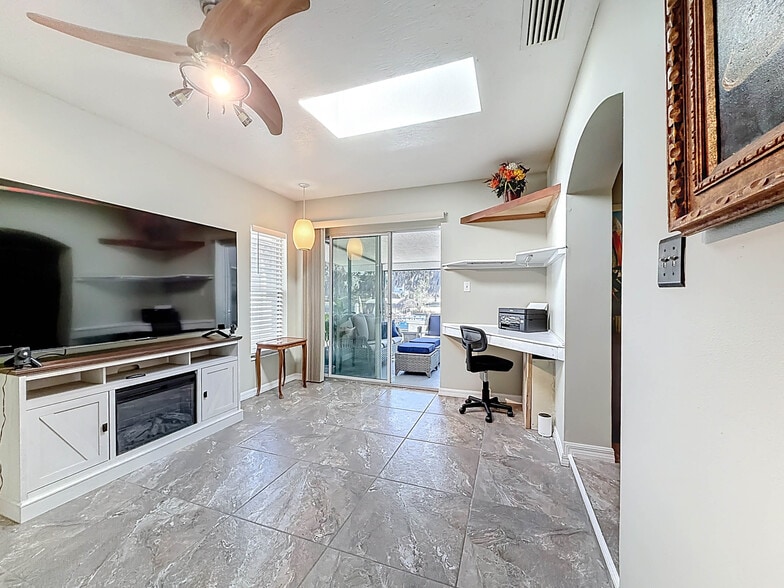 More Photos Of 421 NW 14th Pl, Crystal River Apartments For Sale