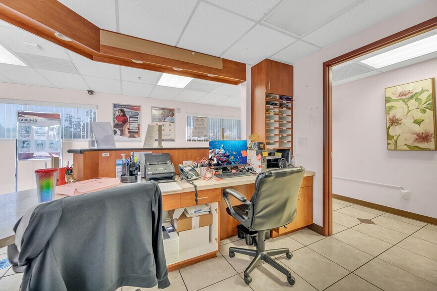 More Photos Of 515 Michigan Blvd, West Sacramento Medical For Sale