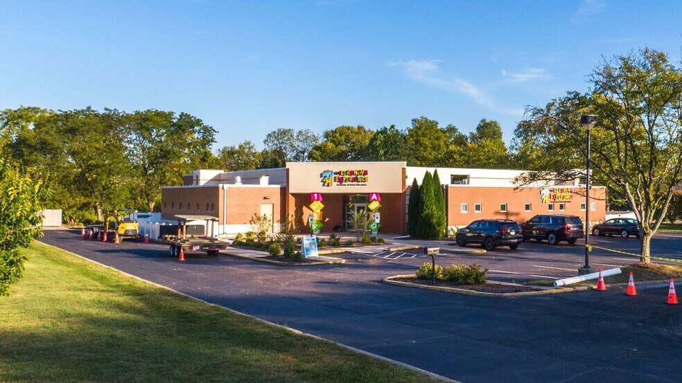 Primary Photo Of 722 N Fairfield Rd, Dayton Daycare Center For Sale