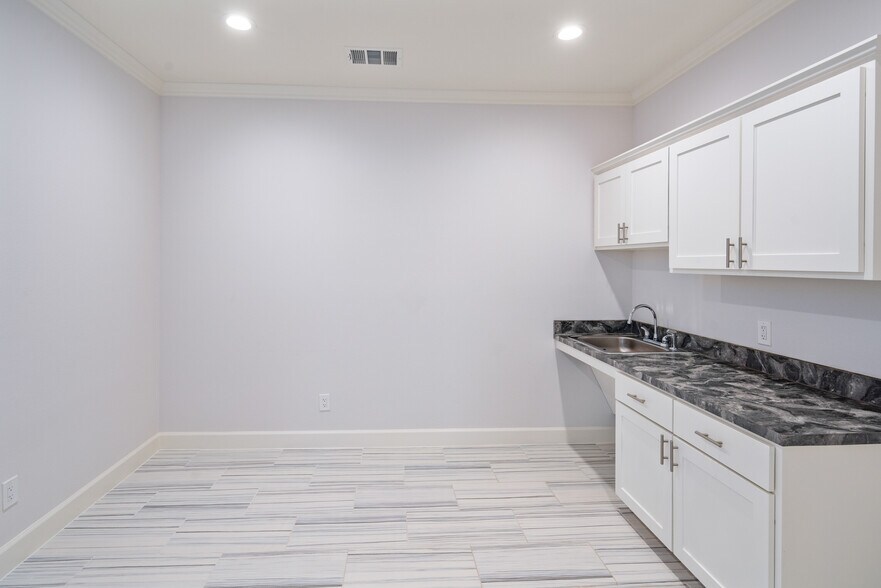 More Photos Of 8751 Collin McKinney Pky, McKinney Medical For Lease