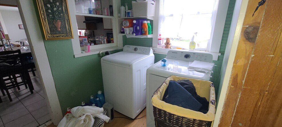 More Photos Of 2120 19th Ave, Forest Grove Office Residential For Sale